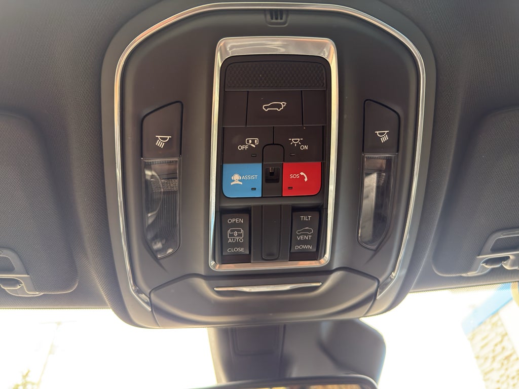 2022 Jeep Grand Cherokee Altitude