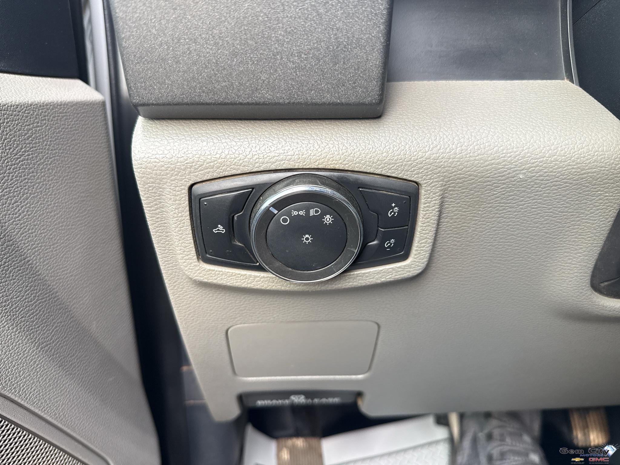 2022 Ford Super Duty F-350 SRW XL