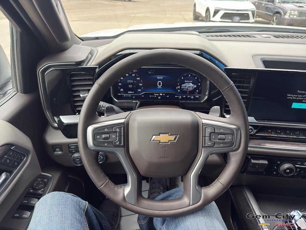 2025 Chevrolet Silverado 1500 LTZ