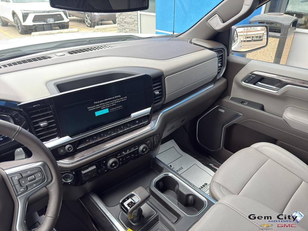 2025 Chevrolet Silverado 1500 LTZ