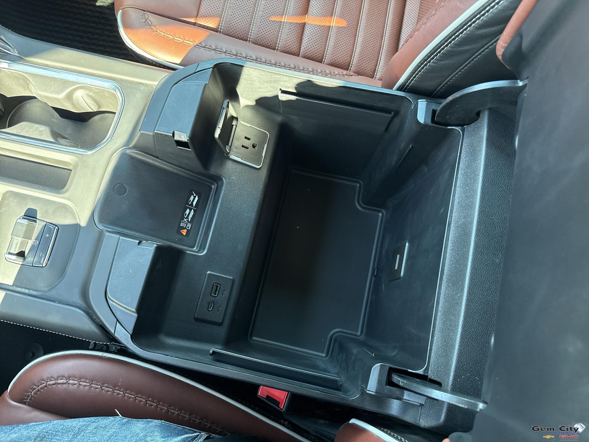 2024 GMC Sierra 3500 HD Denali Ultimate