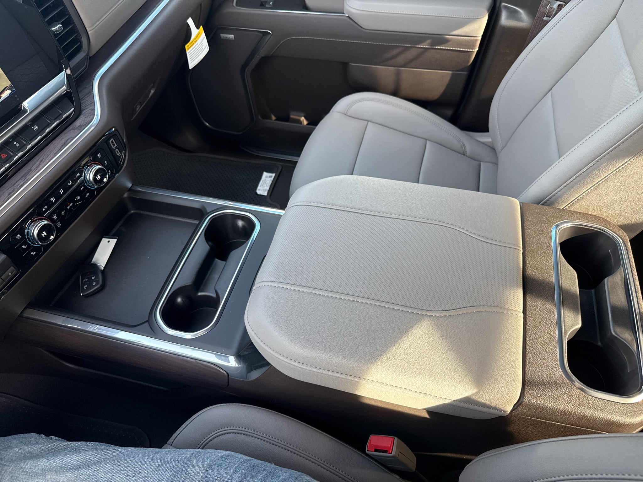 2026 GMC Sierra 3500HD SLT - Photo 20
