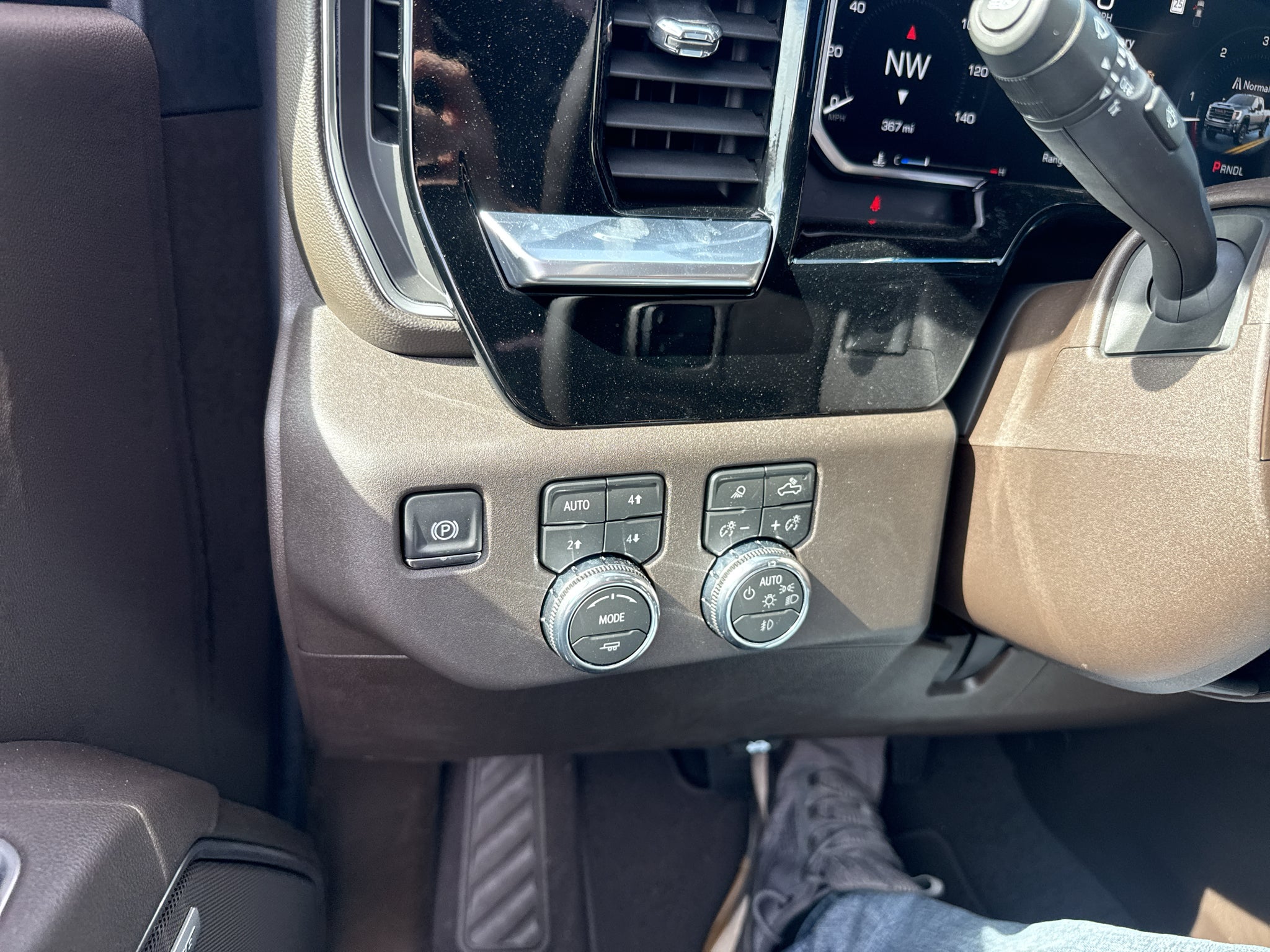 2026 GMC Sierra 3500HD SLT - Photo 26