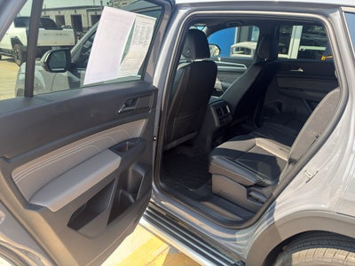 2021 Volkswagen Atlas Cross Sport 3.6L V6 SE w/Technology R-Line