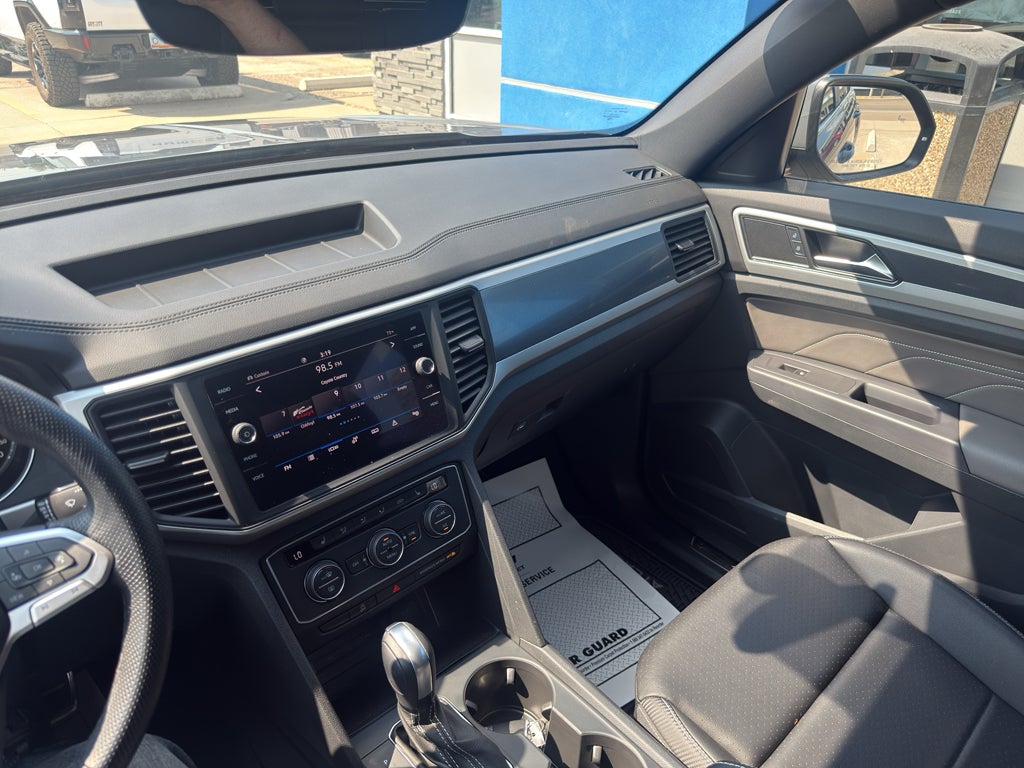 2021 Volkswagen Atlas Cross Sport 3.6L V6 SE w/Technology R-Line