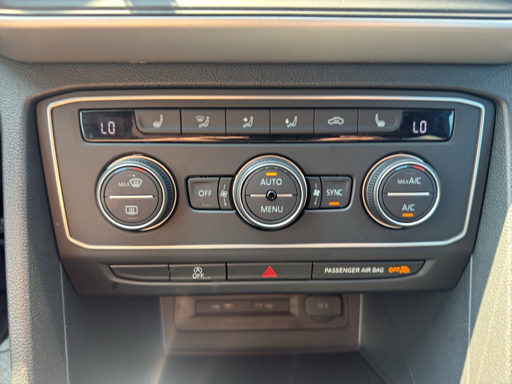 2021 Volkswagen Atlas Cross Sport 3.6L V6 SE w/Technology R-Line