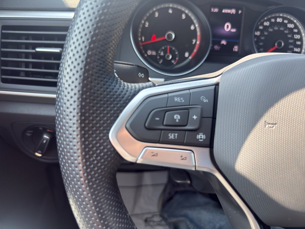 2021 Volkswagen Atlas Cross Sport 3.6L V6 SE w/Technology R-Line