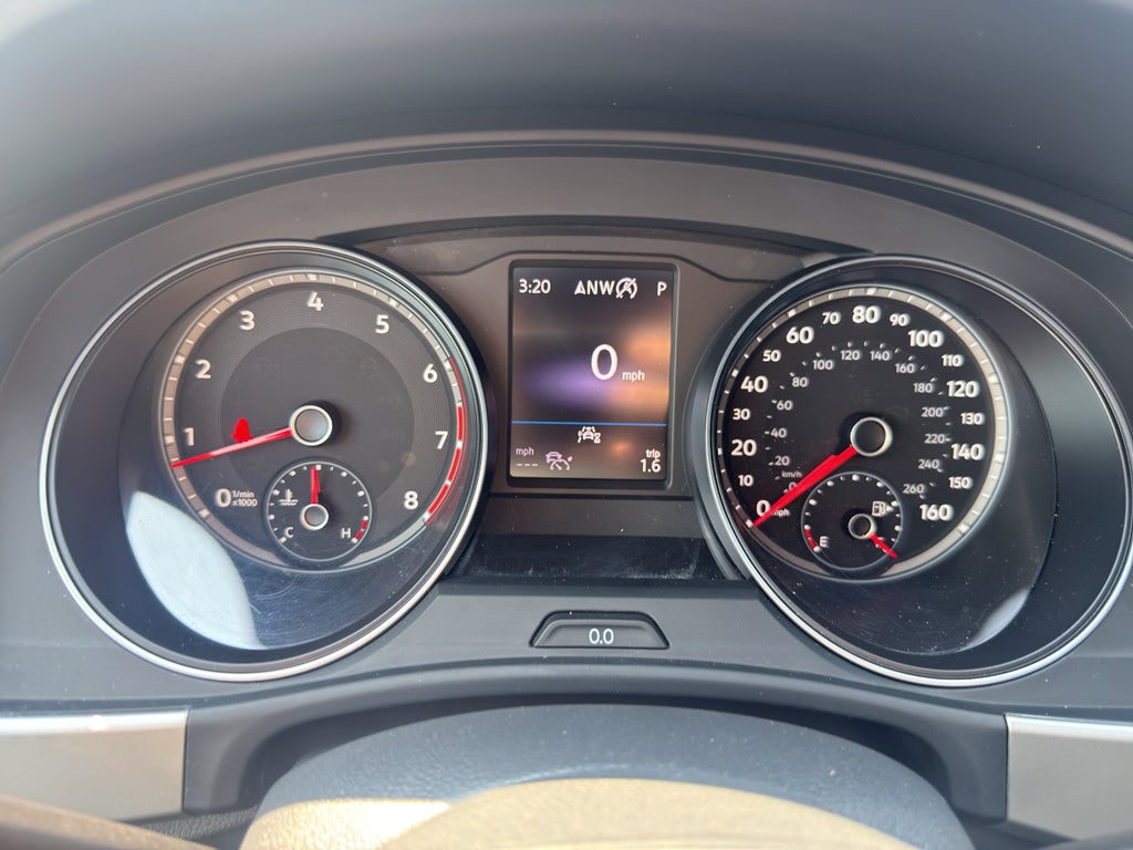 2021 Volkswagen Atlas Cross Sport 3.6L V6 SE w/Technology R-Line