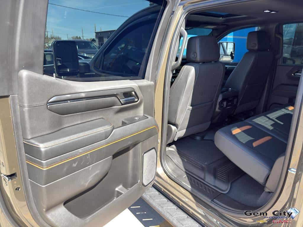 2023 GMC Sierra 1500 AT4