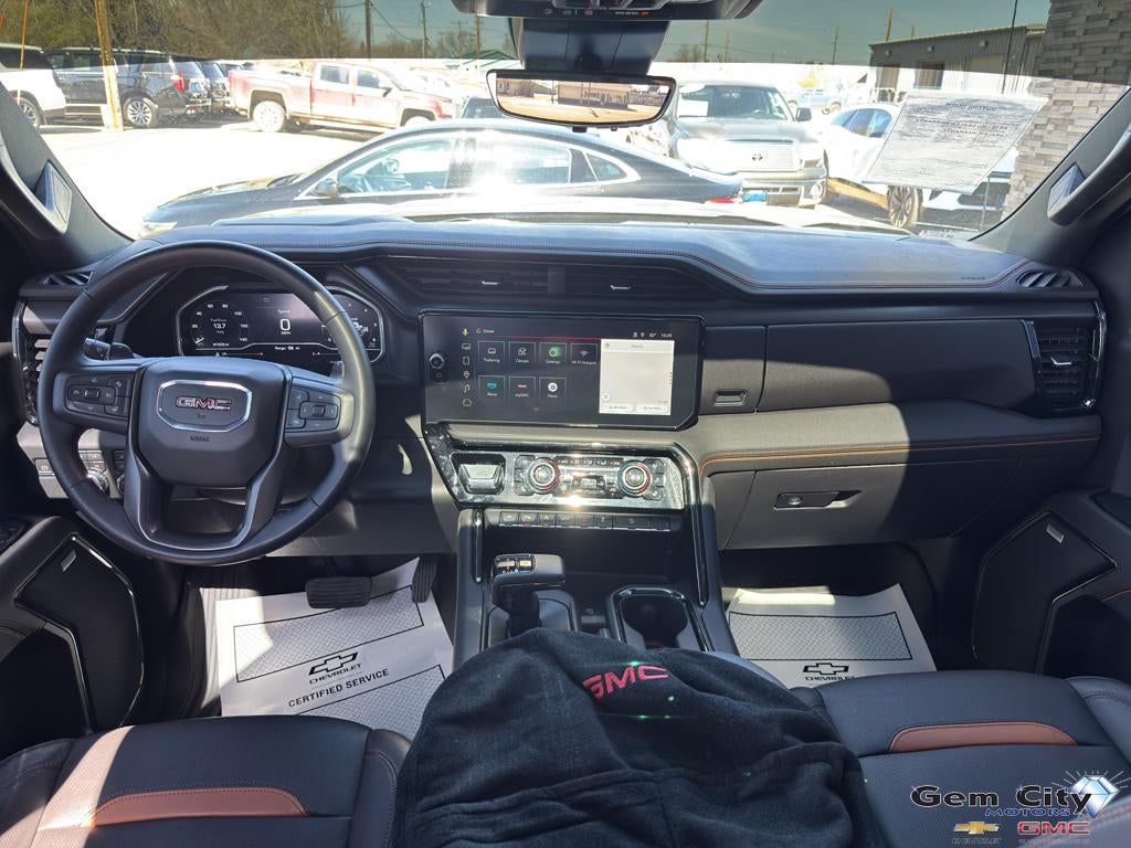 2023 GMC Sierra 1500 AT4