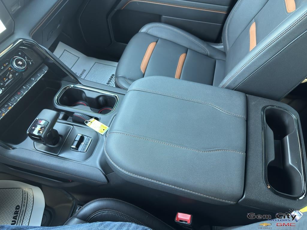 2023 GMC Sierra 1500 AT4
