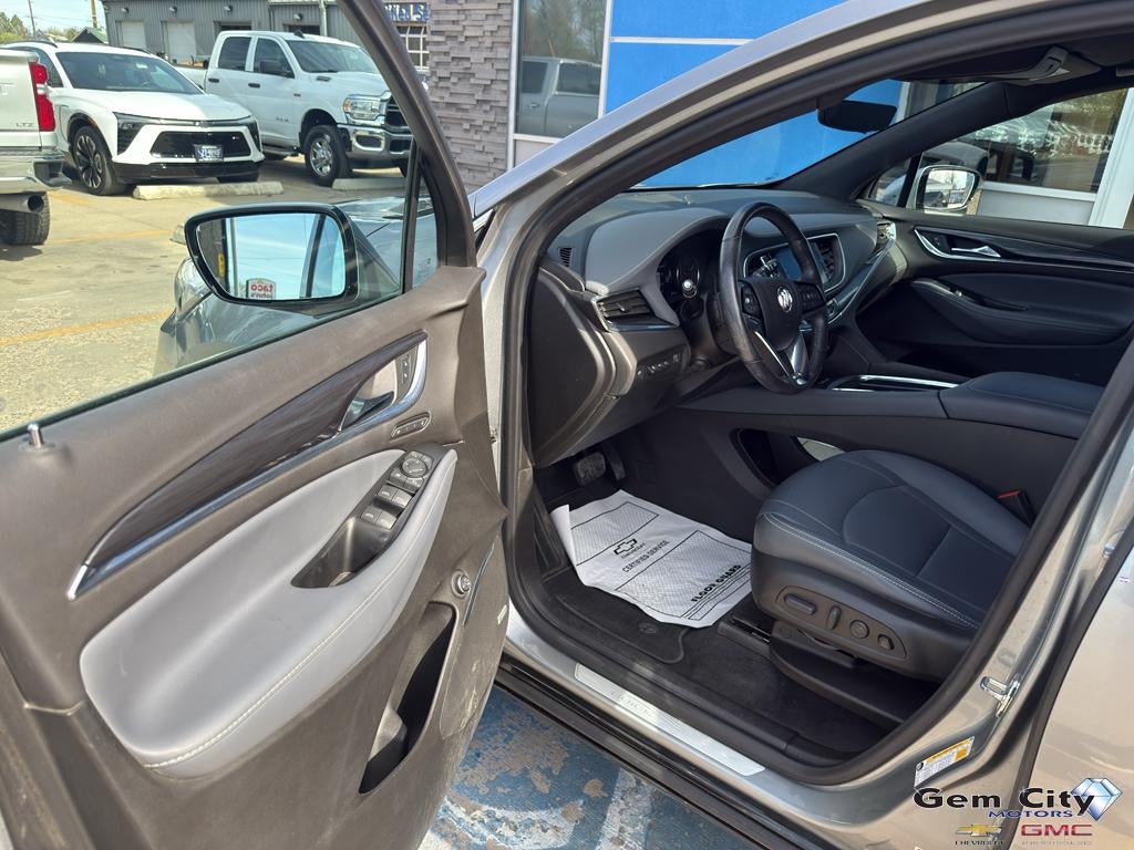 2023 Buick Enclave Premium
